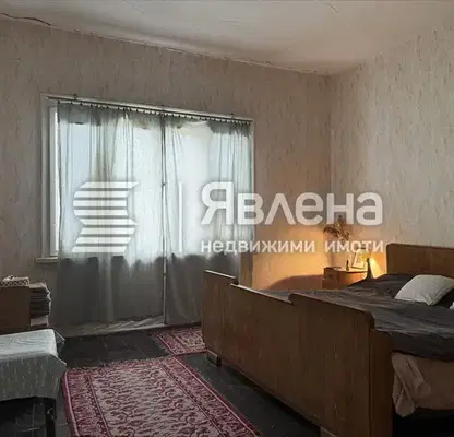 Снимка 5 — Едноетажна тухлена къща с двор в с. Оризово, обл. Стара Загора