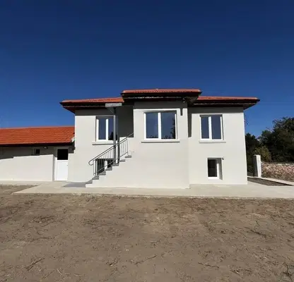 Photo 2 — Two-storey house with yard in s. Streltsi, Plovdiv region