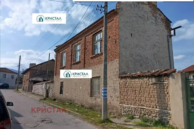 Two-storey house with yard in Topolovo village, Plovdiv region