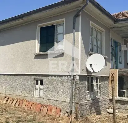 Photo 3 — House with 6 rooms and large yard in Vetrintsi village, Veliko Tarnovo region