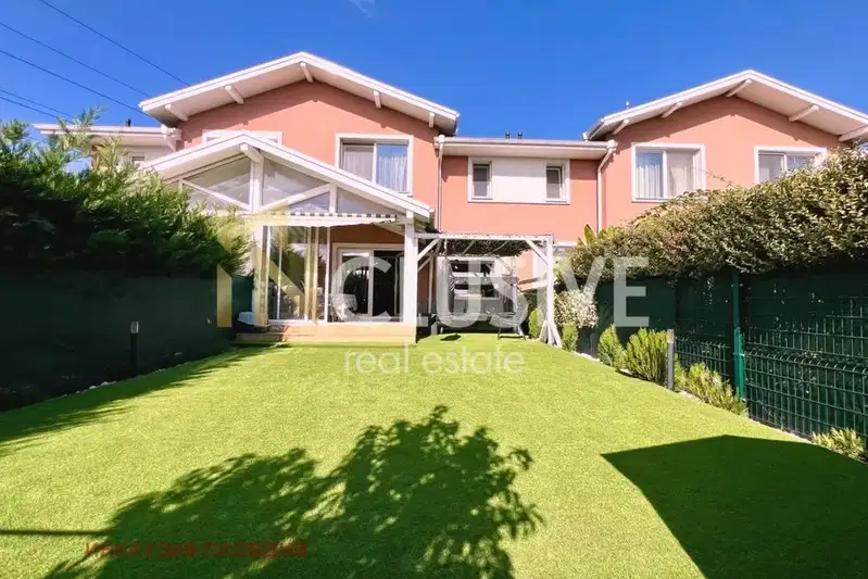 House with 3 bedrooms in Yagodovo village, Vida Verde gated complex