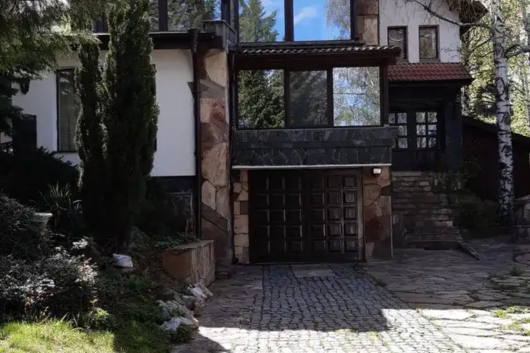 Къща в София, Драгалевци