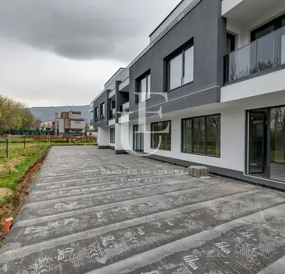 Photo 2 — 4-bedroom house in Krastova vada with parking and Vitosha view