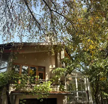 Photo 2 — House with 3 rooms and large yard in m-t Kambanite, Sofia