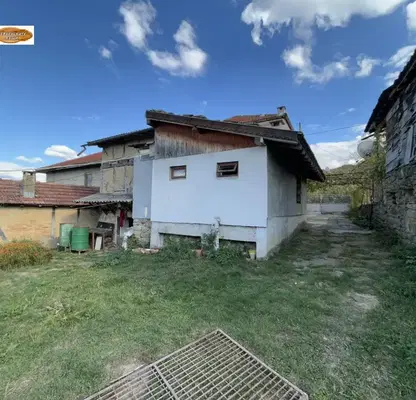 Photo 2 — House with 4 bedrooms and large yard in Gabrovo region, Tryavna