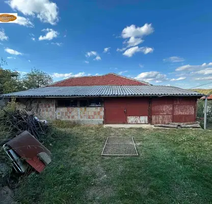 Photo 3 — House with 4 bedrooms and large yard in Gabrovo region, Tryavna