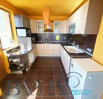 Photo 4 — House in Varna, Briz