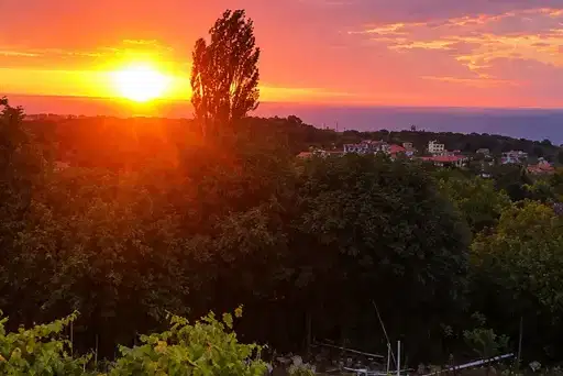 Three-storey house with sea view in m-t Manastirski rid, Varna