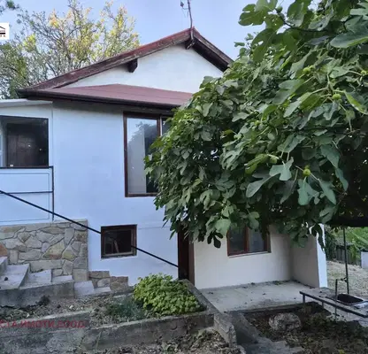 Photo 2 — 3-room house with yard in Vinitsa district, Varna with sea view