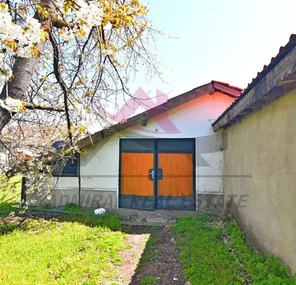 Снимка 5 — Къща с 4 стаи и гараж във Вълчи дол с двор