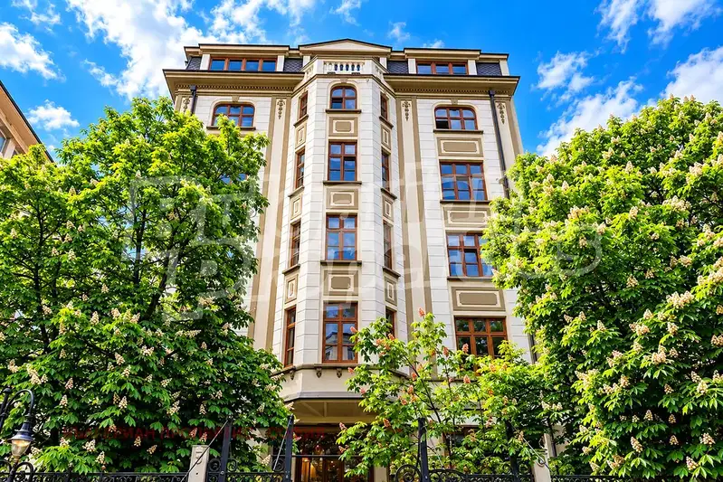 Office in Sofia, Centyr