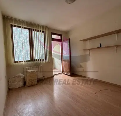 Photo 4 — Office in Varna, Centyr