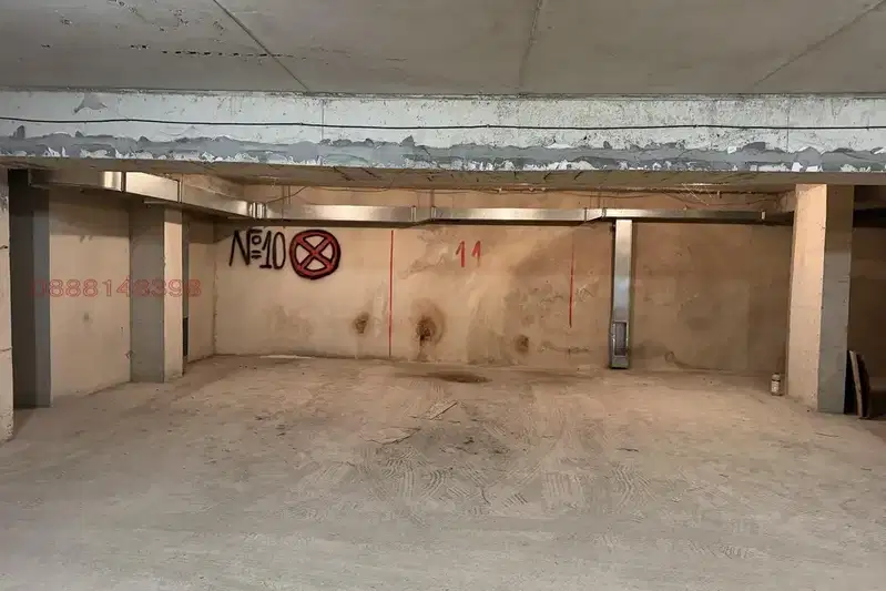 Parking Spot in Burgas, Vyzrajdane