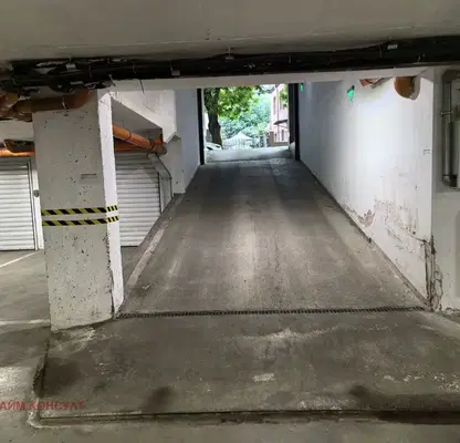 Photo 4 — Parking Spot in Plovdiv, Centyr