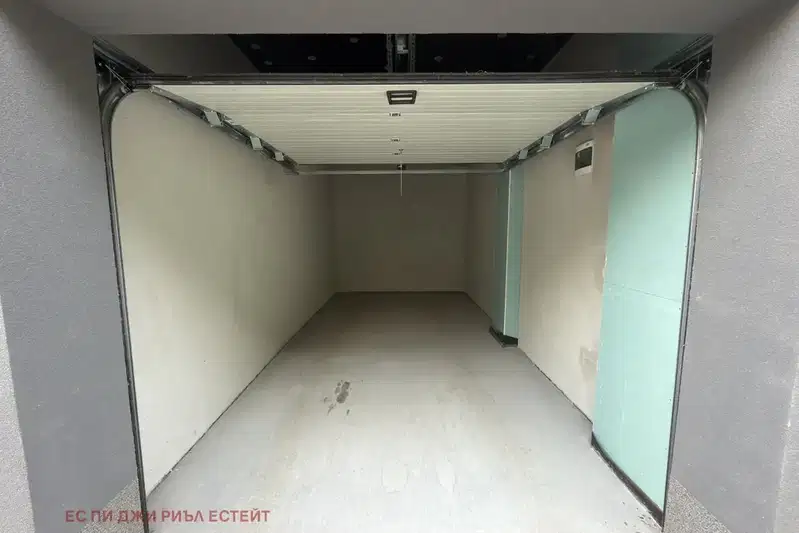 Гараж в София, Овча купел