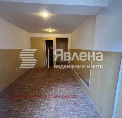 Снимка 2 — Гараж в София, Редута