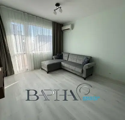 Снимка 3 — Двустаен апартамент във Варна, Левски 1