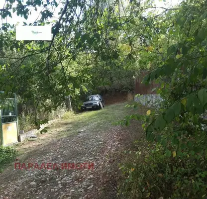 Photo 2 — Plot in Oblast Pernik, Klenovik