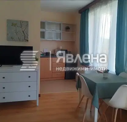 Снимка 4 — Едностаен апартамент в Благоевград, Банско
