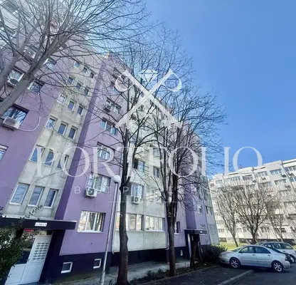 Снимка 2 — Тристаен апартамент в Меден рудник - зона В, с две тераси