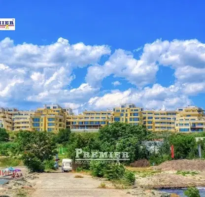 Снимка 3 — Двустаен апартамент с панорамна гледка в Сарафово, Бургас