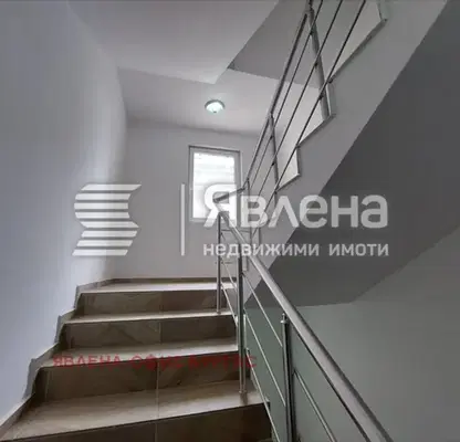 Снимка 3 — Тристаен апартамент в Бургас, Царево