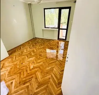 Photo 2 — 4-bedroom apartment in Dobrich, Centyr