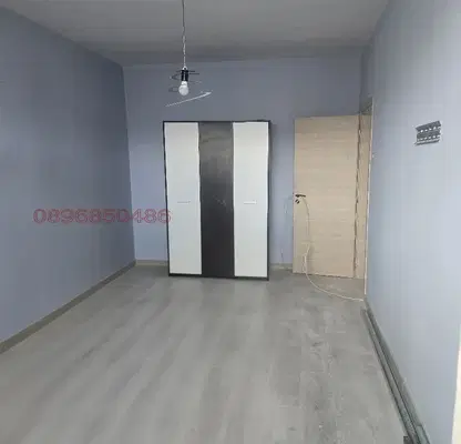Photo 2 — Two-room apartment in Dobrich, Dunavite, southern insulated block
