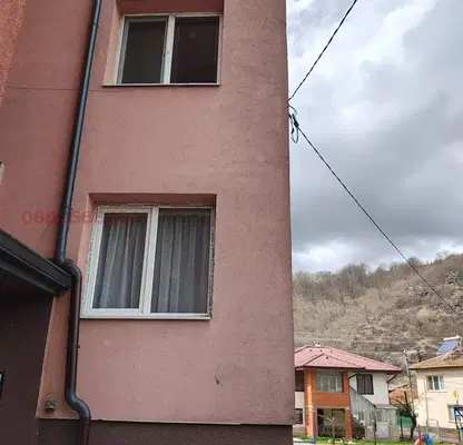 Снимка 3 — Двустаен апартамент в София, Етрополе