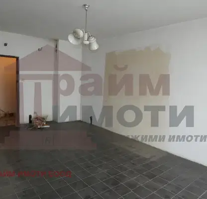 Снимка 2 — Тристаен апартамент в София, Етрополе
