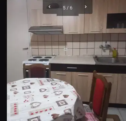 Снимка 5 — 3-стаен апартамент с 2 тераси в центъра на Казанлък