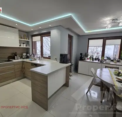 Photo 4 — 4-bedroom apartment in к.к. Чайка