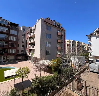 Снимка 3 — Студио с гледка към басейна в к.к. Слънчев бряг