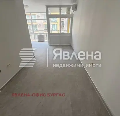 Снимка 3 — Двустаен апартамент в Бургас, к.к. Слънчев бряг