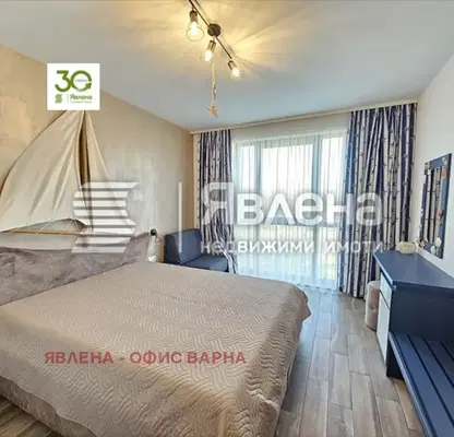 Снимка 4 — Двустаен апартамент в к.к. Св.Св. Константин и Елена с тераса