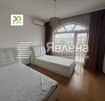 Photo 5 — 3-bedroom apartment in Sv.Sv. Konstantin I Elena