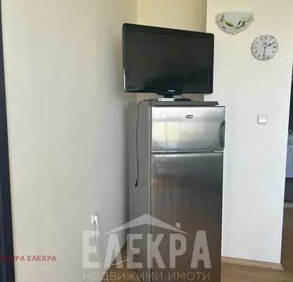 Снимка 4 — Тристаен апартамент в к.к. Златни пясъци