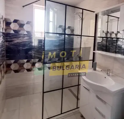 Photo 3 — 3-bedroom apartment in Kyrdjali, Centyr