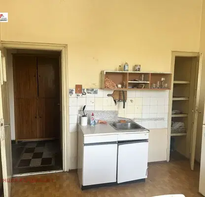 Снимка 5 — Тристаен апартамент в Кърджали, Център