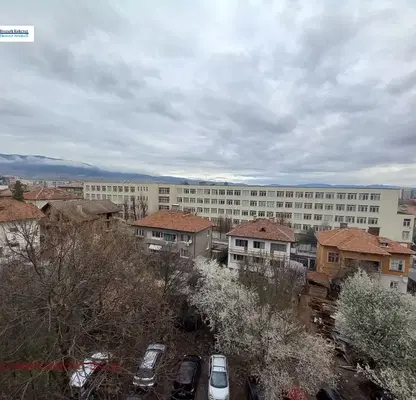 Photo 2 — 4-bedroom apartment in Kyustendil, Centyr