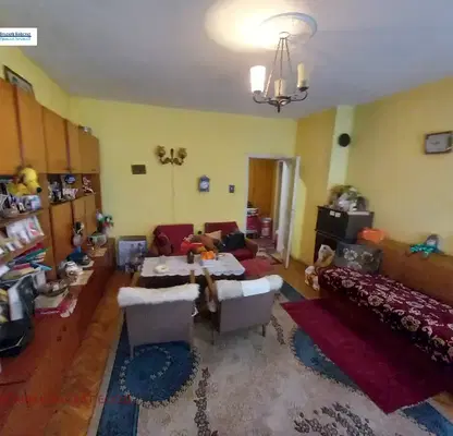Photo 4 — 4-bedroom apartment in Kyustendil, Centyr