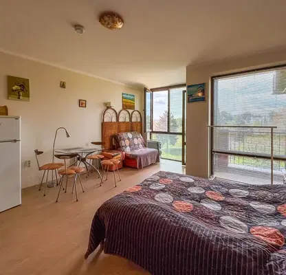 Снимка 4 — Едностаен апартамент в Бургас, Несебър
