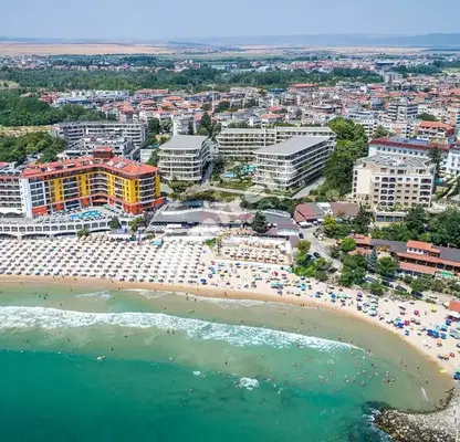 Снимка 3 — Двустаен апартамент в Бургас, Несебър