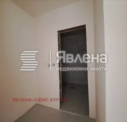Снимка 5 — Двустаен апартамент в Бургас, Несебър