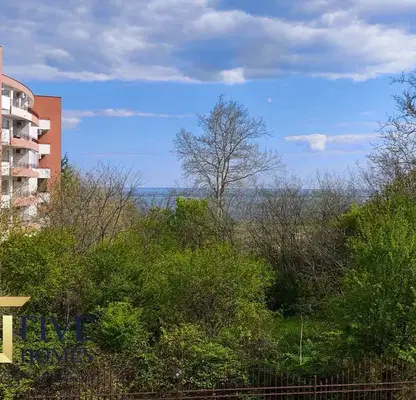 Снимка 2 — Двустаен апартамент в Бургас, Несебър