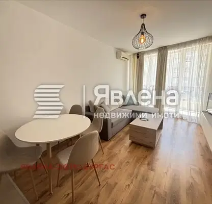 Снимка 2 — Двустаен апартамент в Бургас, Несебър
