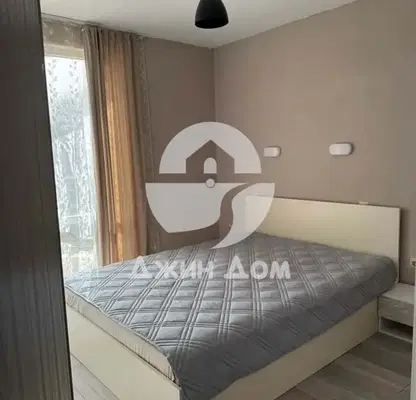 Снимка 5 — Двустаен апартамент в Бургас, Обзор