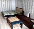 Снимка 2 — Едностаен апартамент в Перник, Изток