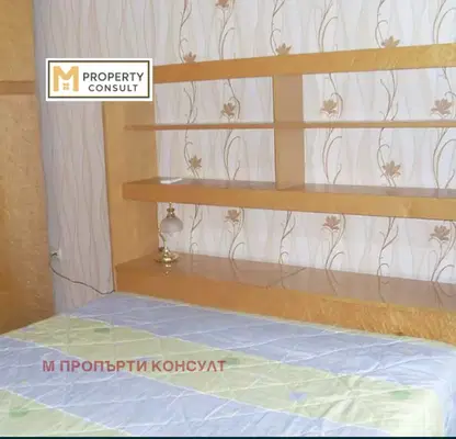 Снимка 4 — Многостаен апартамент в Плевен, Широк център