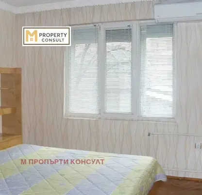 Снимка 5 — Многостаен апартамент в Плевен, Широк център